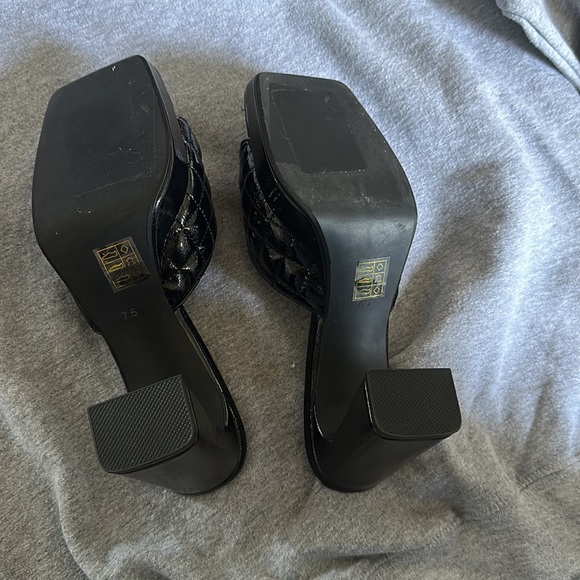 Jeffrey Campbell quilted heels  NEW - Picture 4 of 5